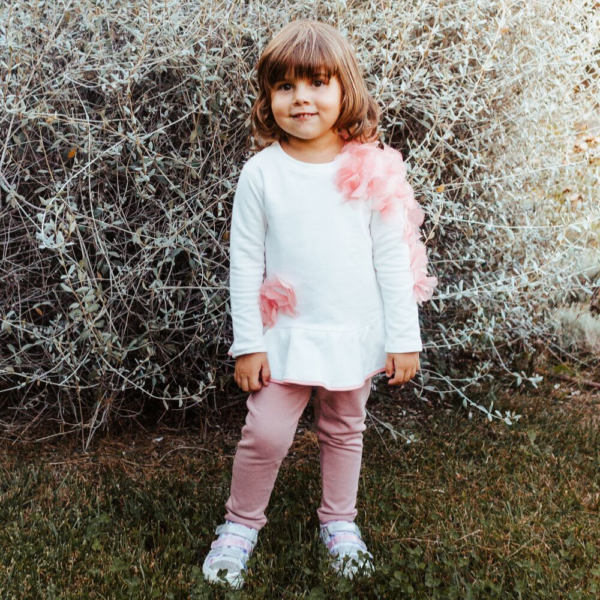 completo da bambina in felpa maglia e pantaloni con fiori