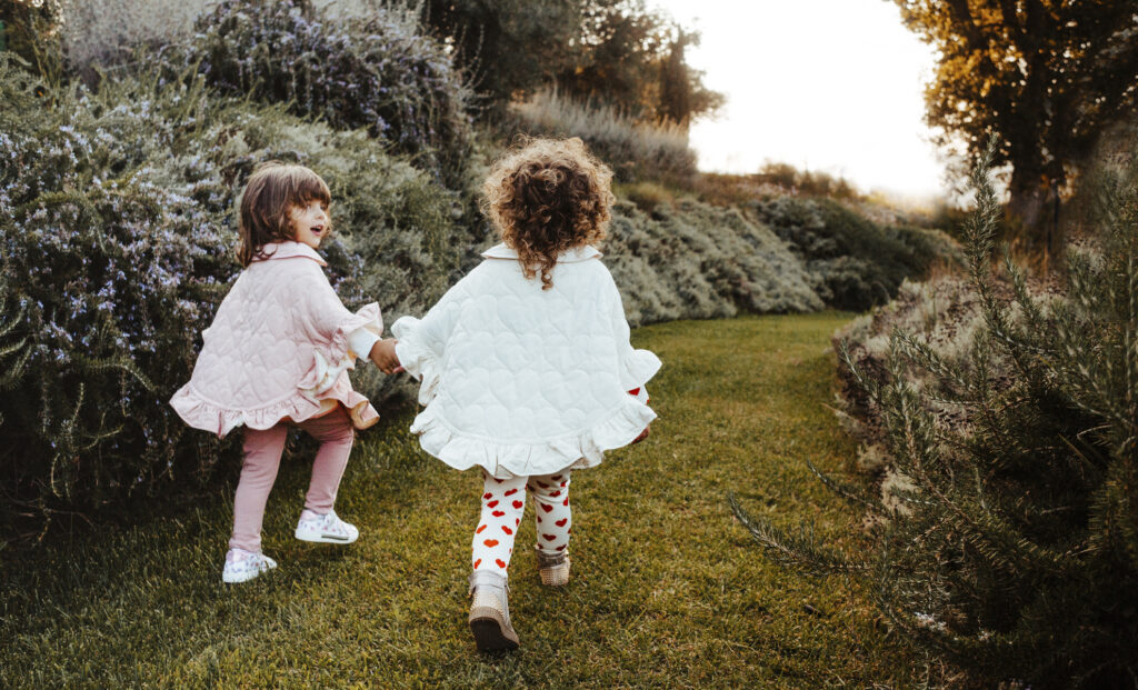 mantelline per bambine fatte a mano su giuliamantelline.it