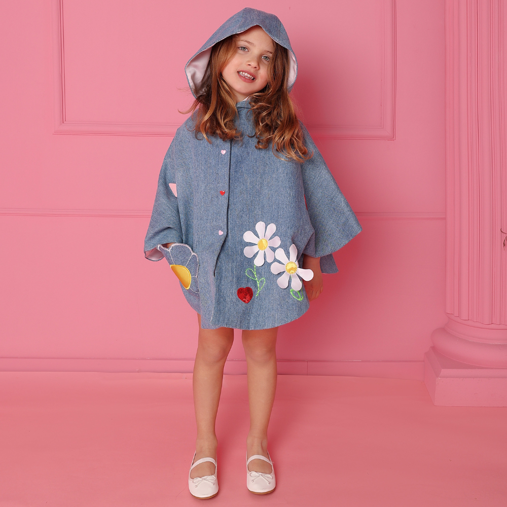 giacca in jeans con fiori ricamati da bambina